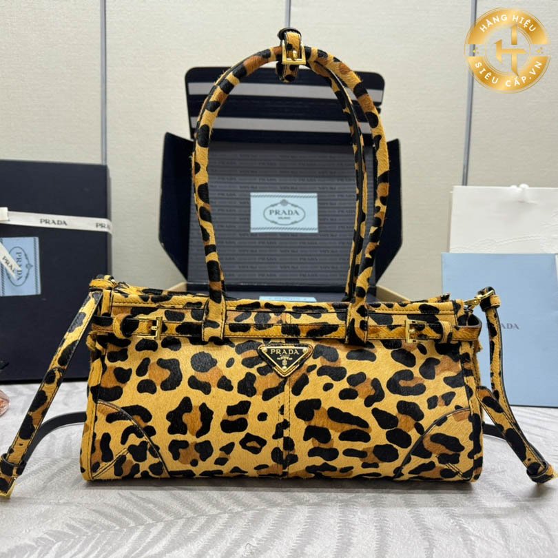 Prada leopard print leather handbag GG455