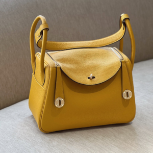 Hermes Lindy Super Fake 11 Woman’s Yellow Leather Handbags Size 26cm